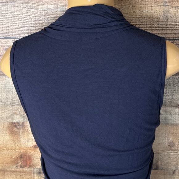 Theory Navy Blue Tank Top Deep V-Neck Size Medium - Picture 5 of 9